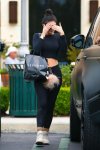 Kylie-Jenner-Booty-in-Tights--03-662x993.jpg