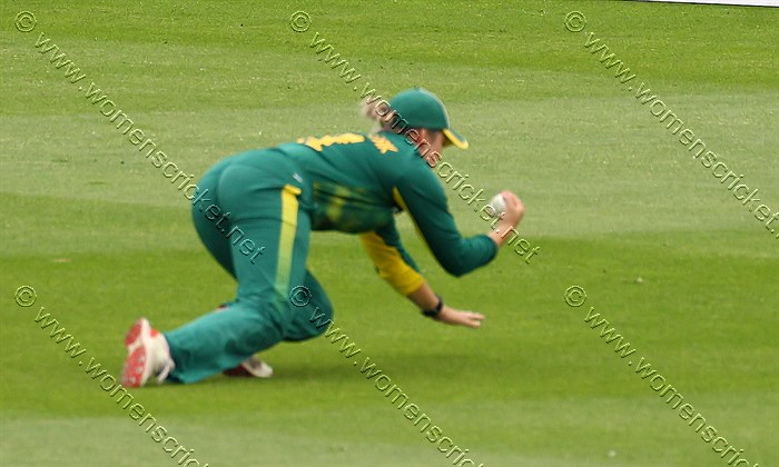 180612_240-Dane%20van%20Niekerk-SA-catch.jpg